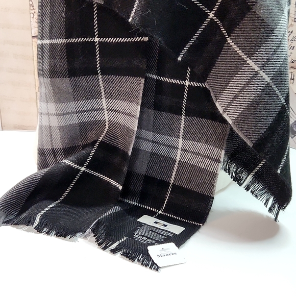 NEW Plaid Wool Blend Dress Scarf, Joseph Abboud - Picture 2 of 9